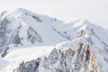 Lumière à l'aube sur l'Aiguille du Midi